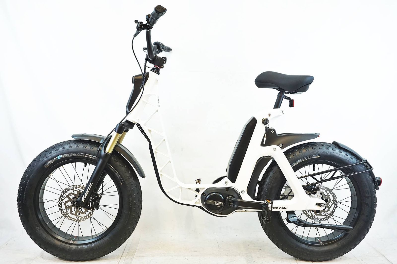 FANTIC ファンティック ISSIMO FUN モデル e-bike バイチャリ有明店