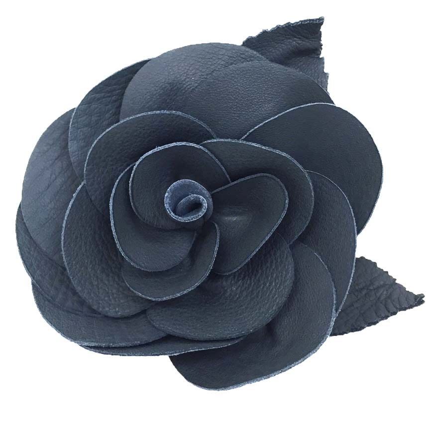 CHANEL シャネル　カメリア　コサージュブローチ CAMELIA 未使用 CHANEL シャネル カメリア コサージュ ブローチ