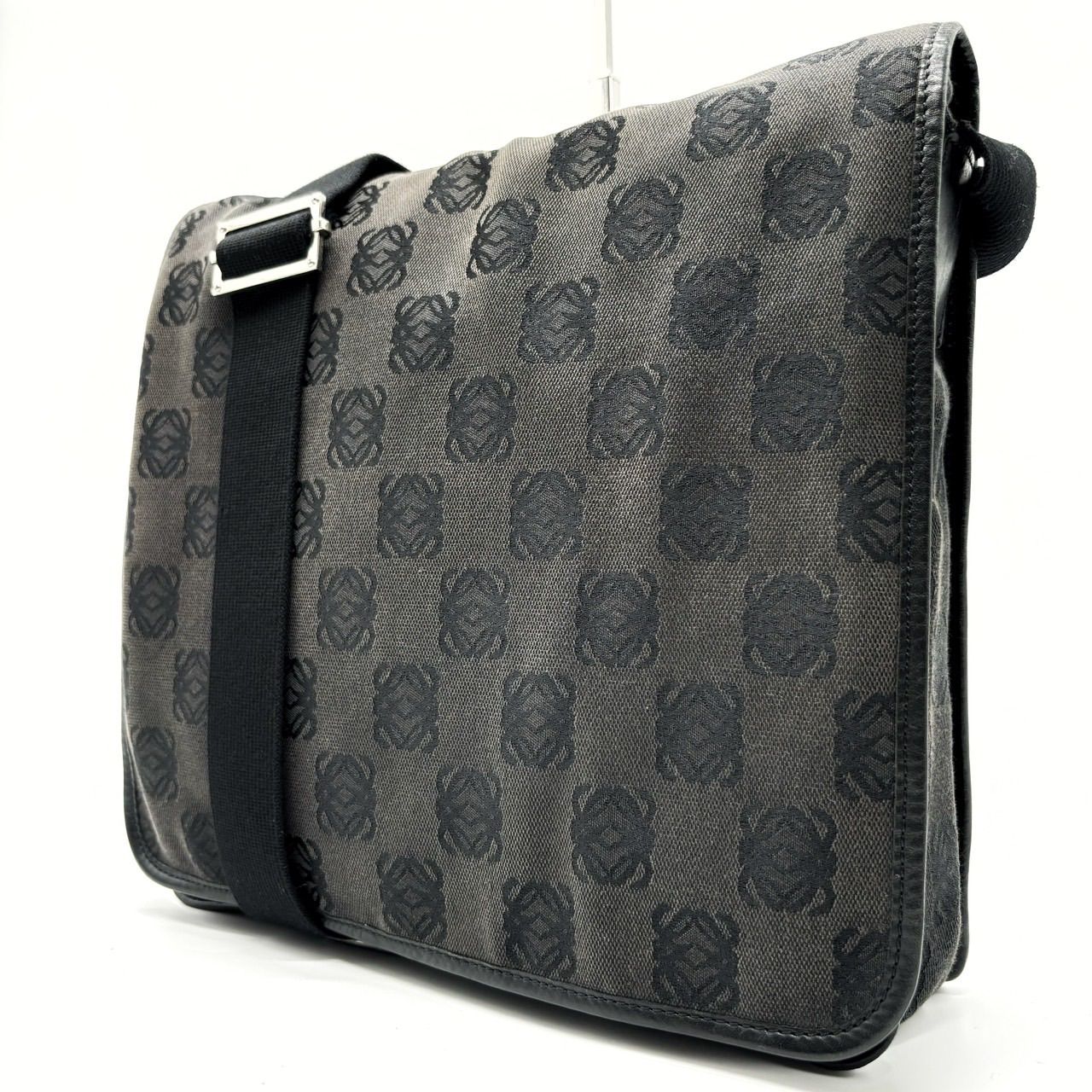 ✨良品✨ LOEWE ロエベ メッセンジャーバッグ ショルダーバッグ トート 