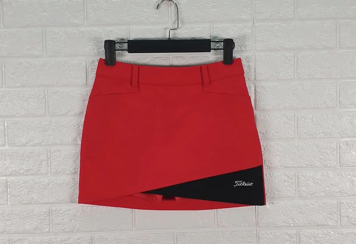 【新品未使用】タイトリスト スカート レディース ゴルフ S Titleist(タイトリスト) ゴルフ スカート Titleist タイトリスト