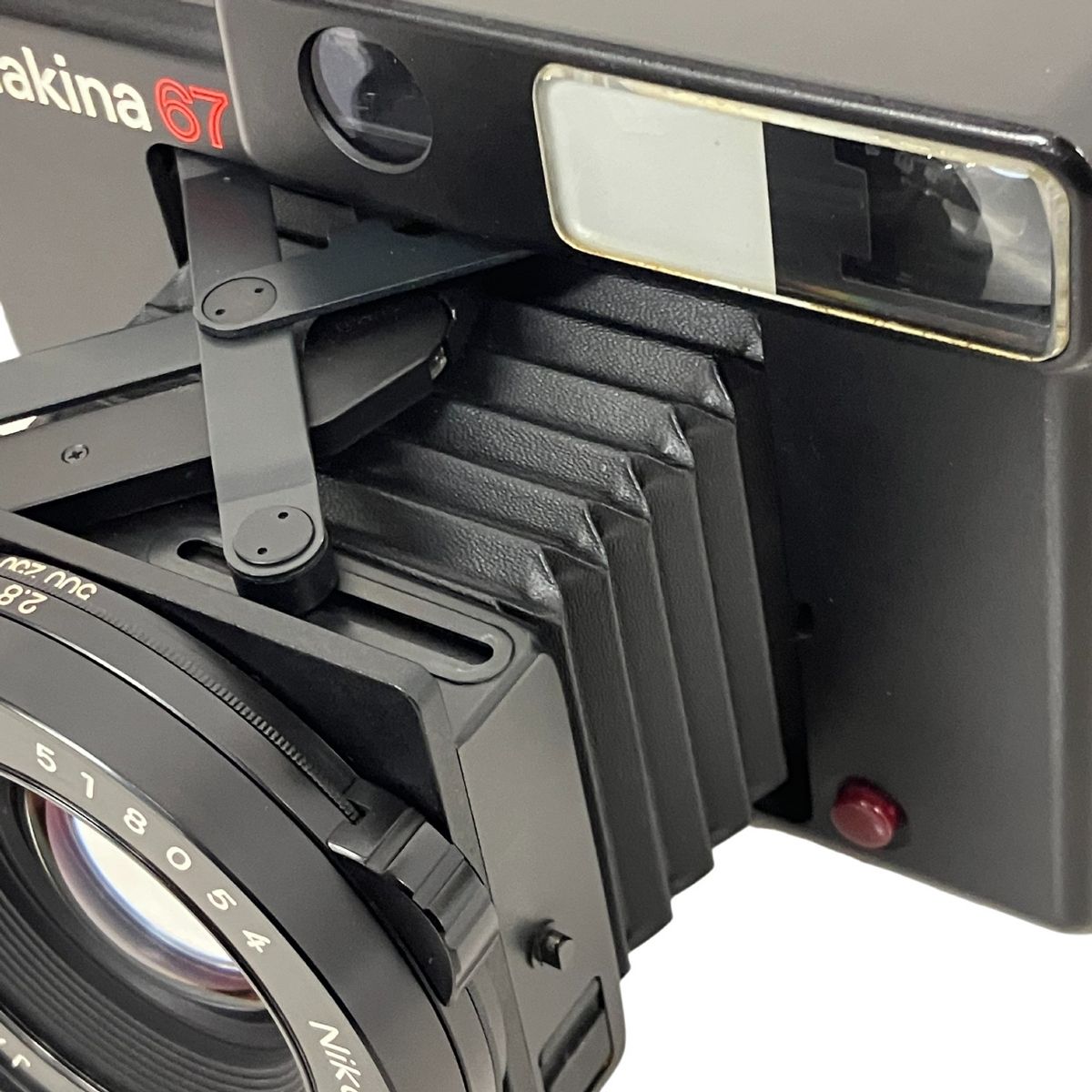 フィルムカメラ PLAUBEL makina 67 +NIKKOR 80mm F2.8 #718 Plaubel Makina 67 Film Camera w/80mm f2.8 Nikkor Lens [Very