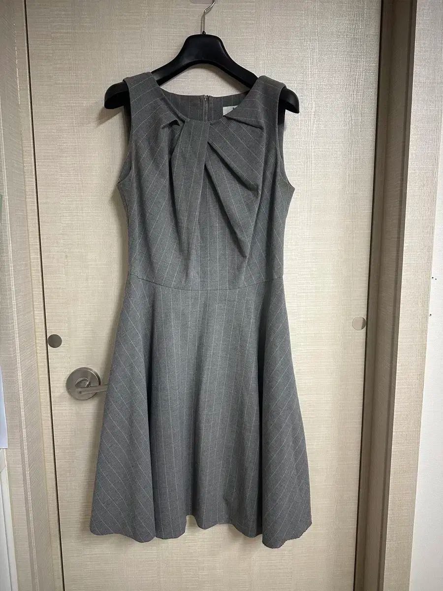 LANVIN ランバン ノースリーブ シャーリング ポイント ワンピース 38
