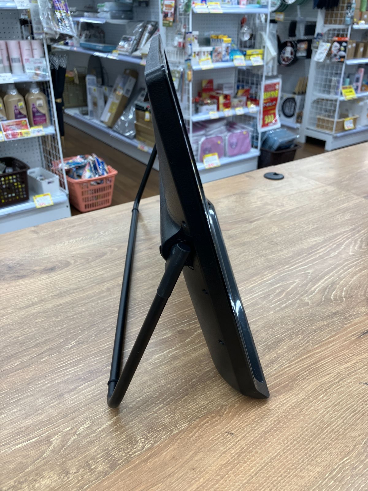 V型 ポータブルテレビ