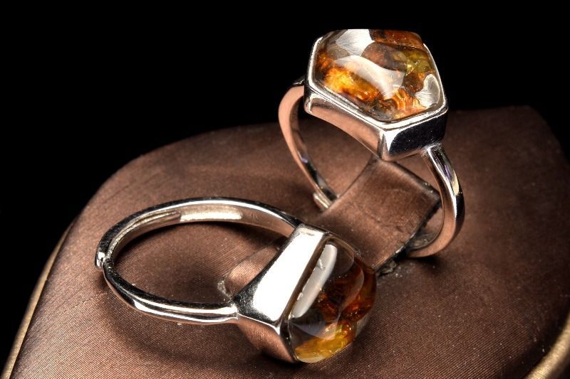 格安SALEスタート！ シルバー925◇希少 パラサイト隕石 指輪 ラフカット 10x12mm アクセサリー