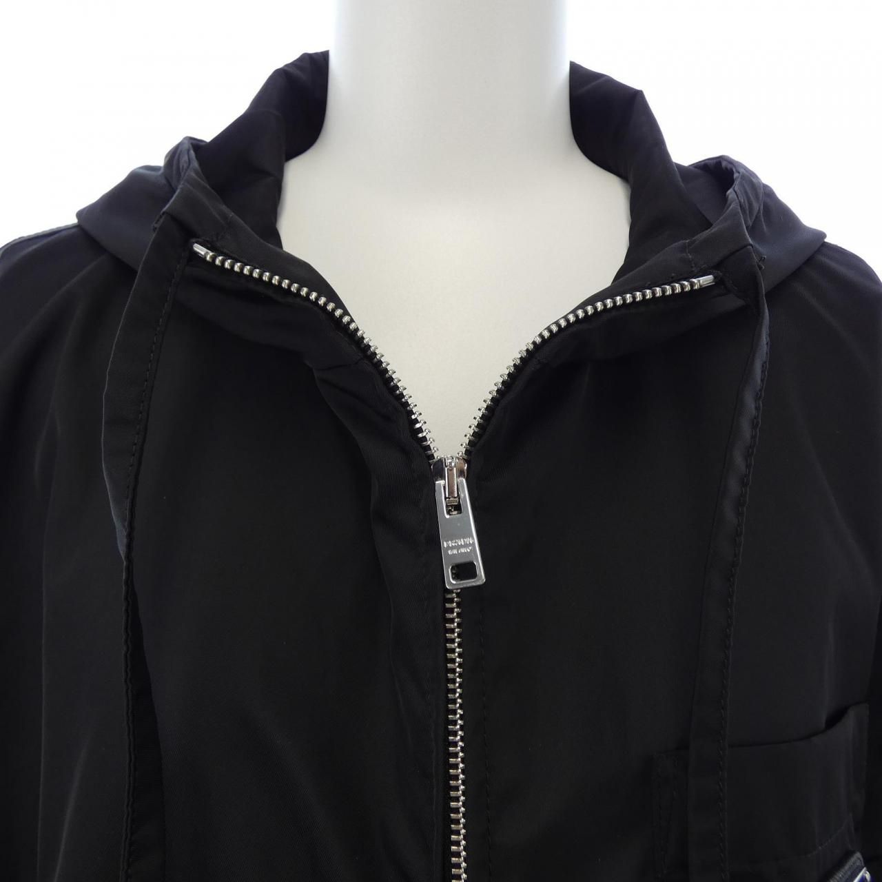 トライアングルロゴ