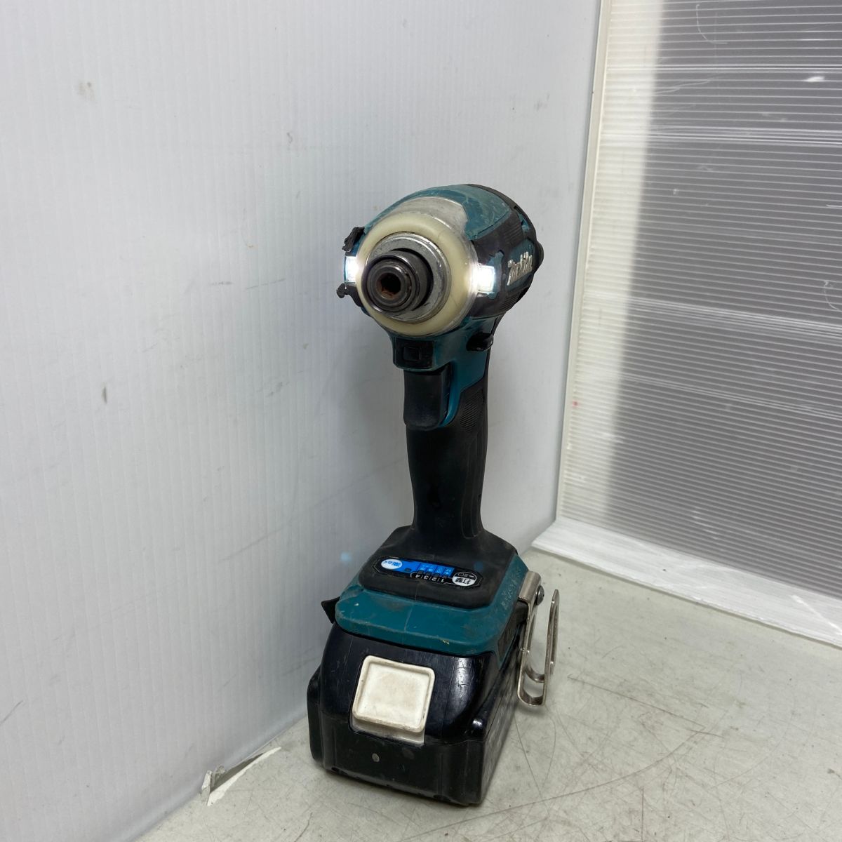 マキタ インパクトドライバ