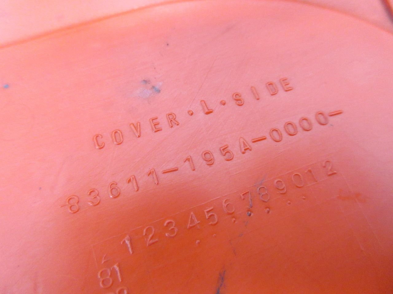 サイドカバー左 バイク部品