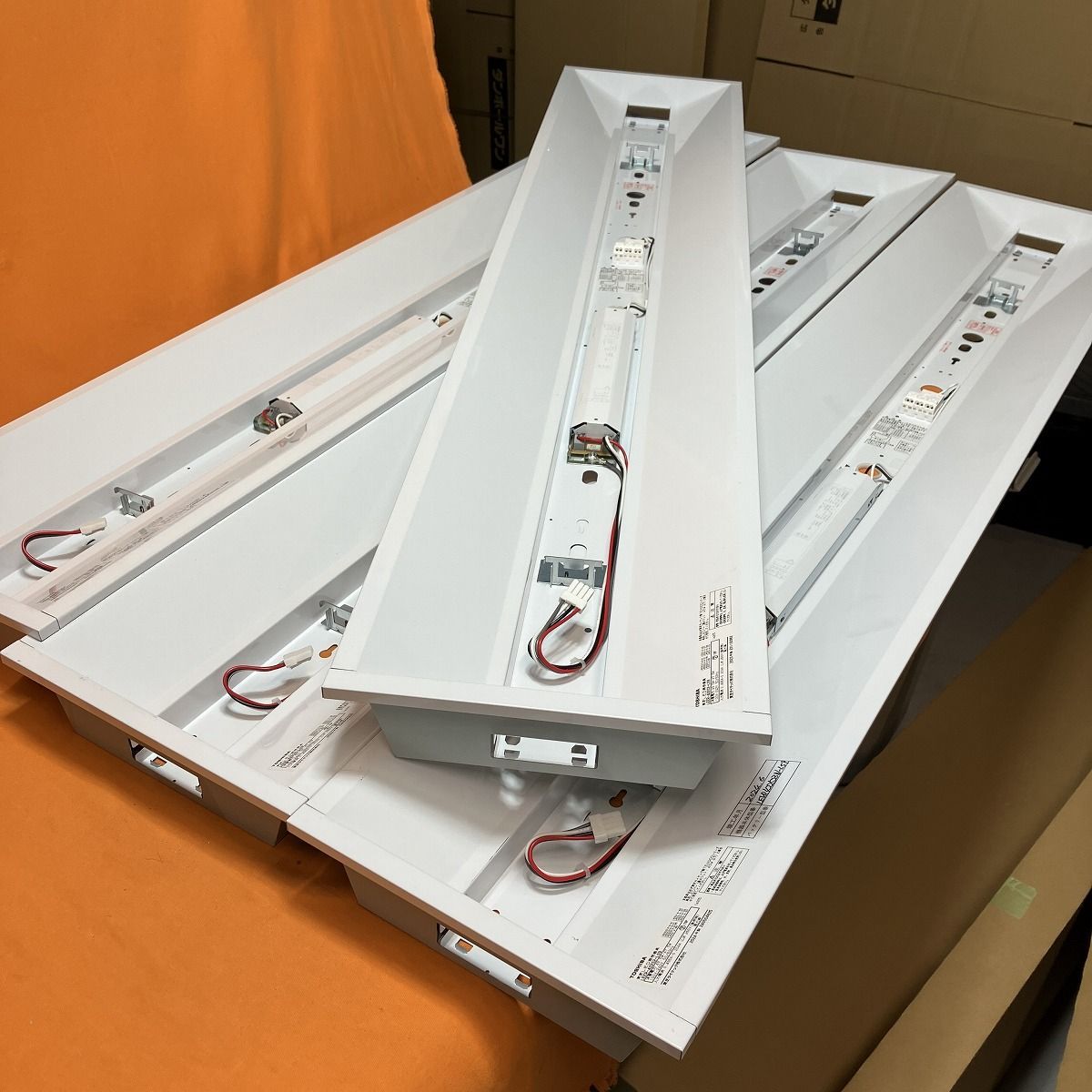 LEDベースライト器具本体 4台セット 東芝 LEER-42202-LS9 埋込 40形 W220 TENQOO