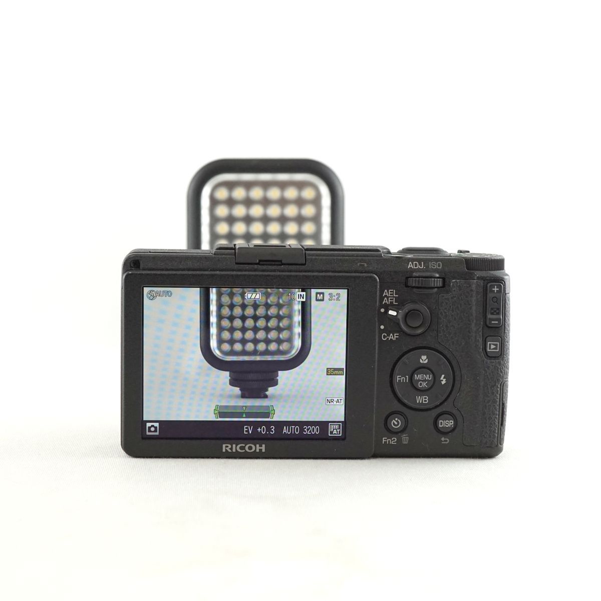 RICOH GRII デジタルカメラ USED美品 本体+バッテリー GR2 SHOT数極少 