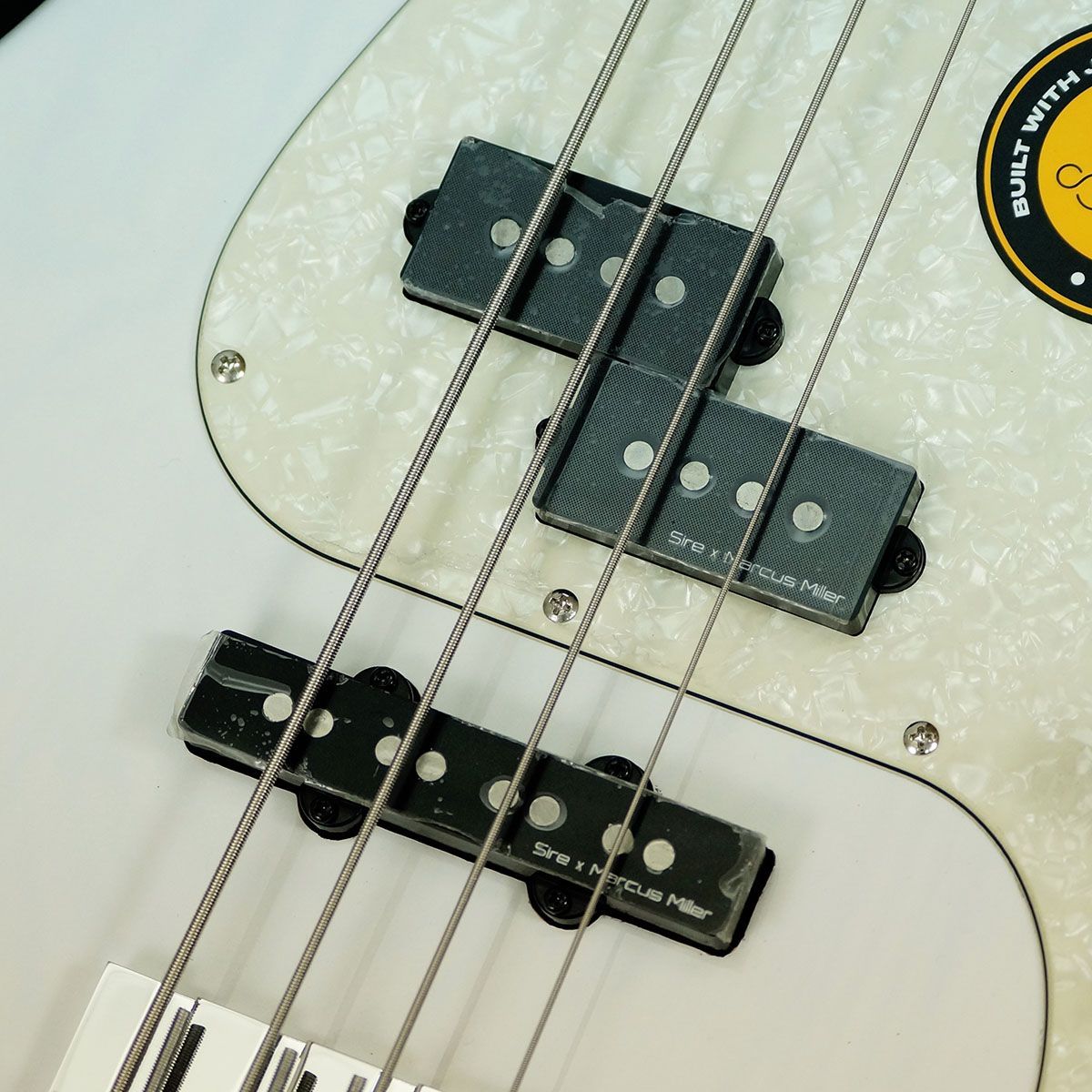 ASH 4-String
