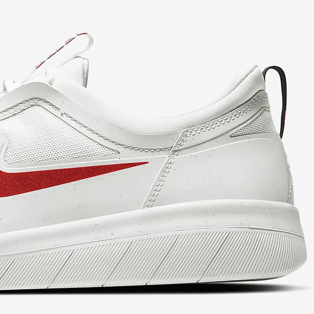 [ナイキ] SB ナイジャ フリー 2[SB Nyjah Free 2] サミットホワイト/チリレッド/ブラック/ブルーヒーロー BV2078-105 日本国内正規品 ナイキ] SB ナイジャ フリー 2[SB Nyjah Free 2] サミットホワイト