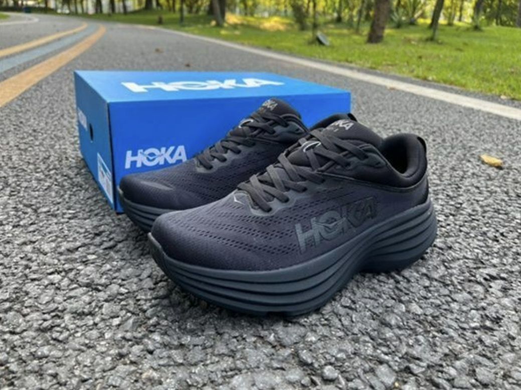 HOKA ONE ONE BONDI 8 ホカオネオネ ランニングシューズ メンズレディースボンダイ 8 - メルカリ