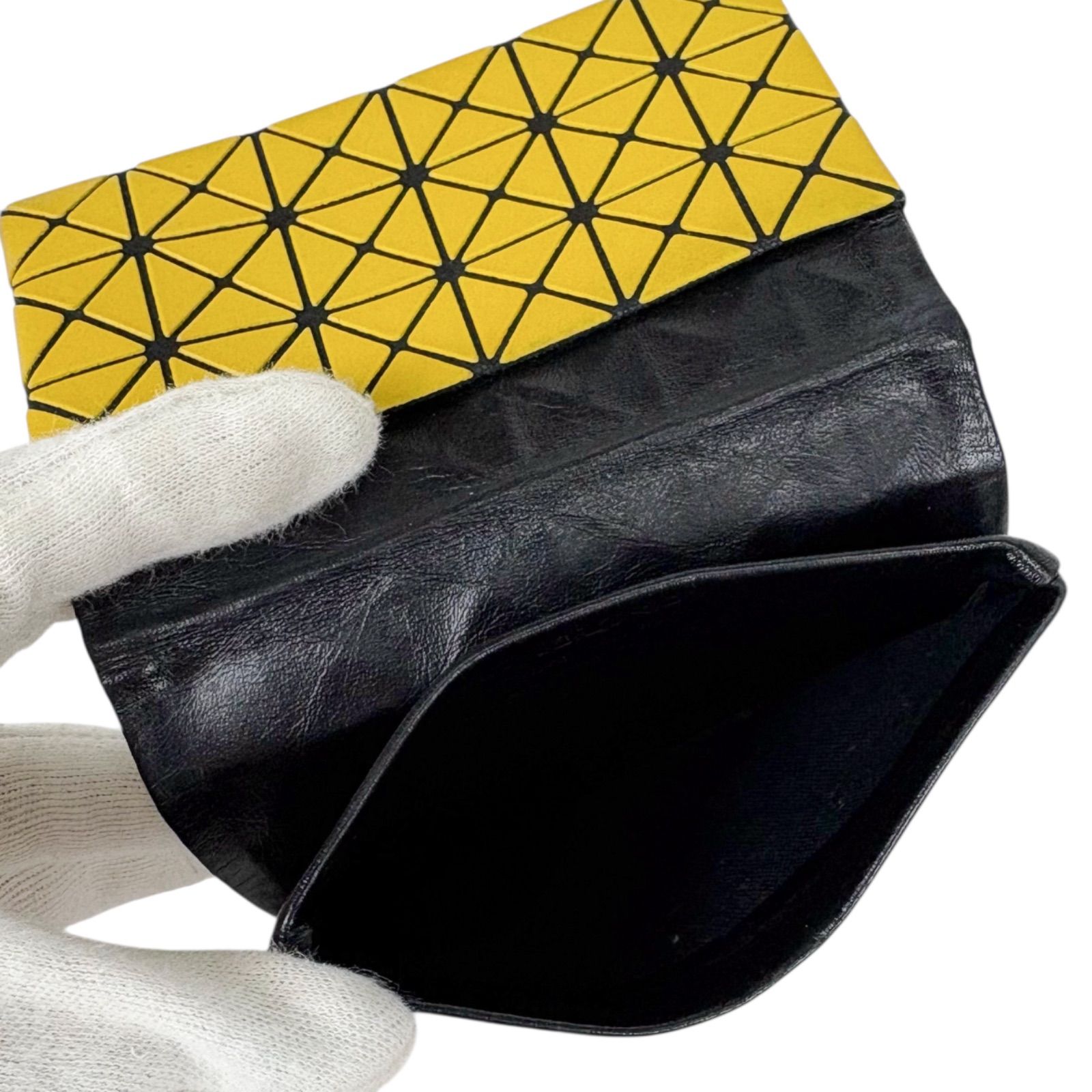 イッセイミヤケ ISSEY MIYAKE BAO BAO 二つ折りカードケース