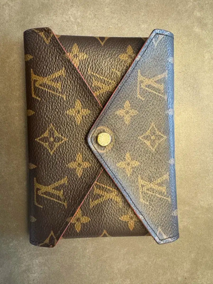 Vuitton ルイヴィトン