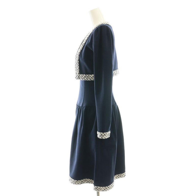 【美品】Rene ルネ TISSUE社 ノーカラージャケット 白×黒 34 美品】Rene ルネ TISSUE社 ノーカラージャケット 白×黒 34