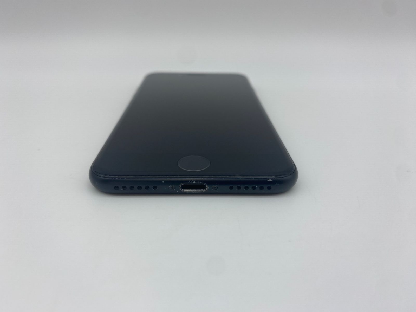 iPhone7 128GB ブラック/ストア版シムフリー/大容量2300mAh 新品