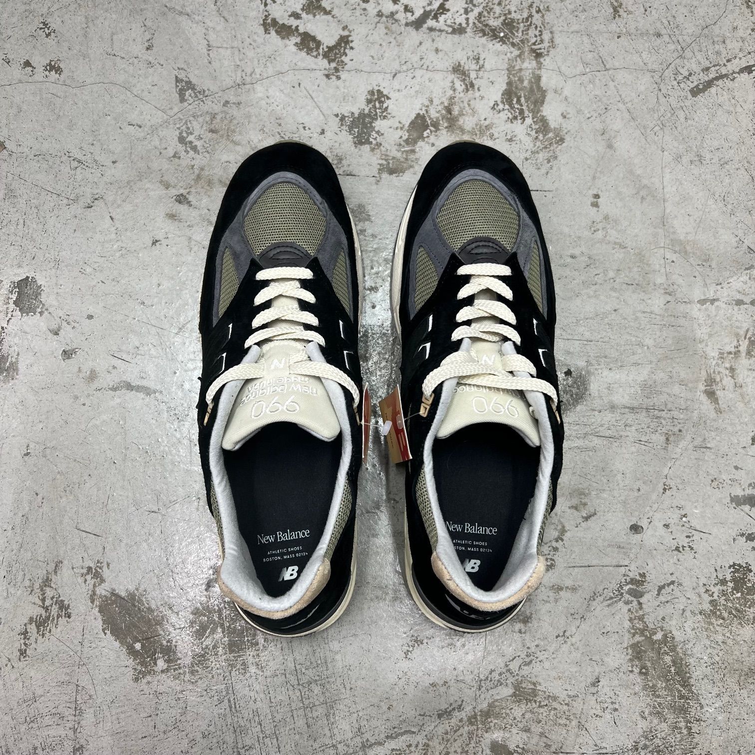 New Balance 990V2 Black/True Camo スエード スニーカー 
