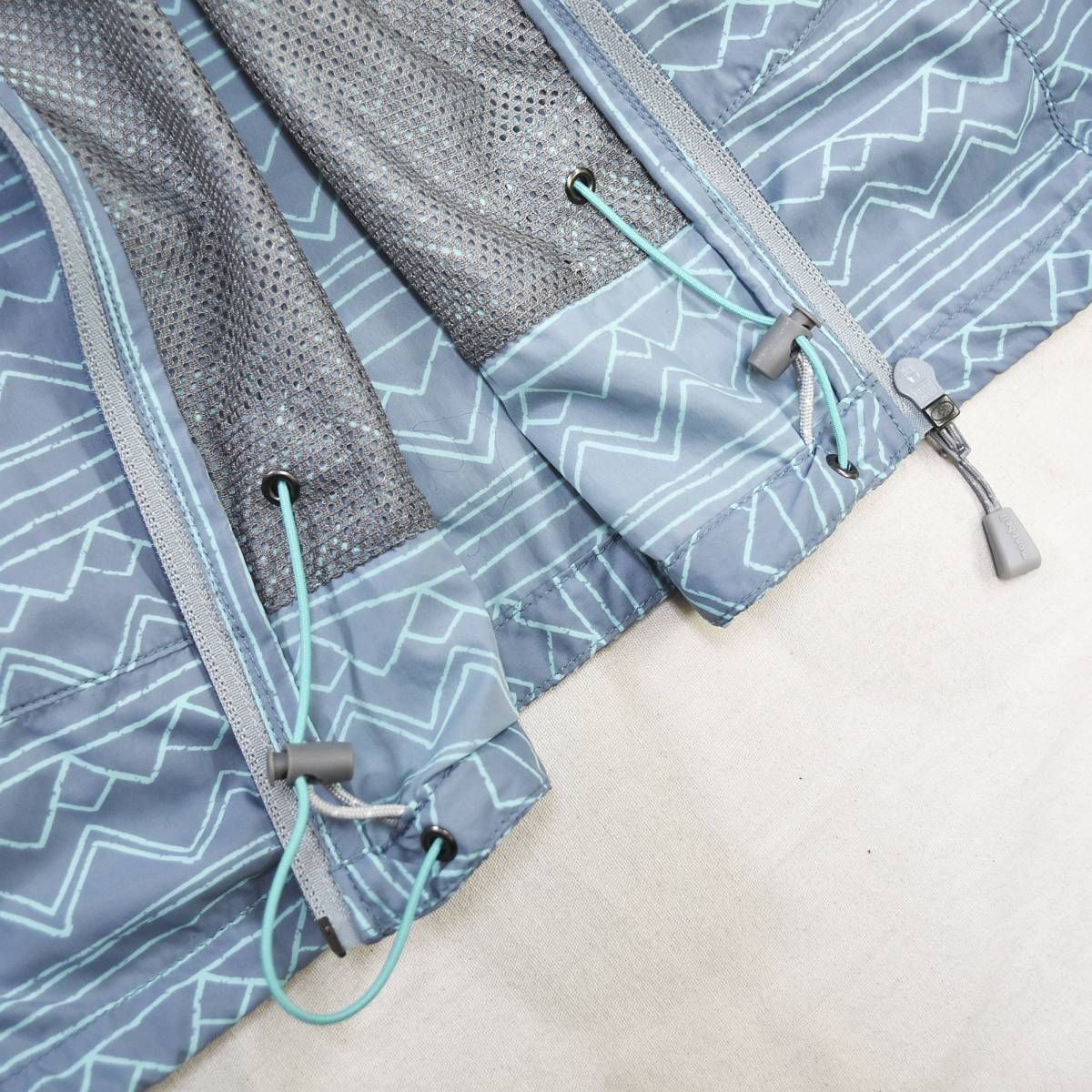 パーカー ナイロン