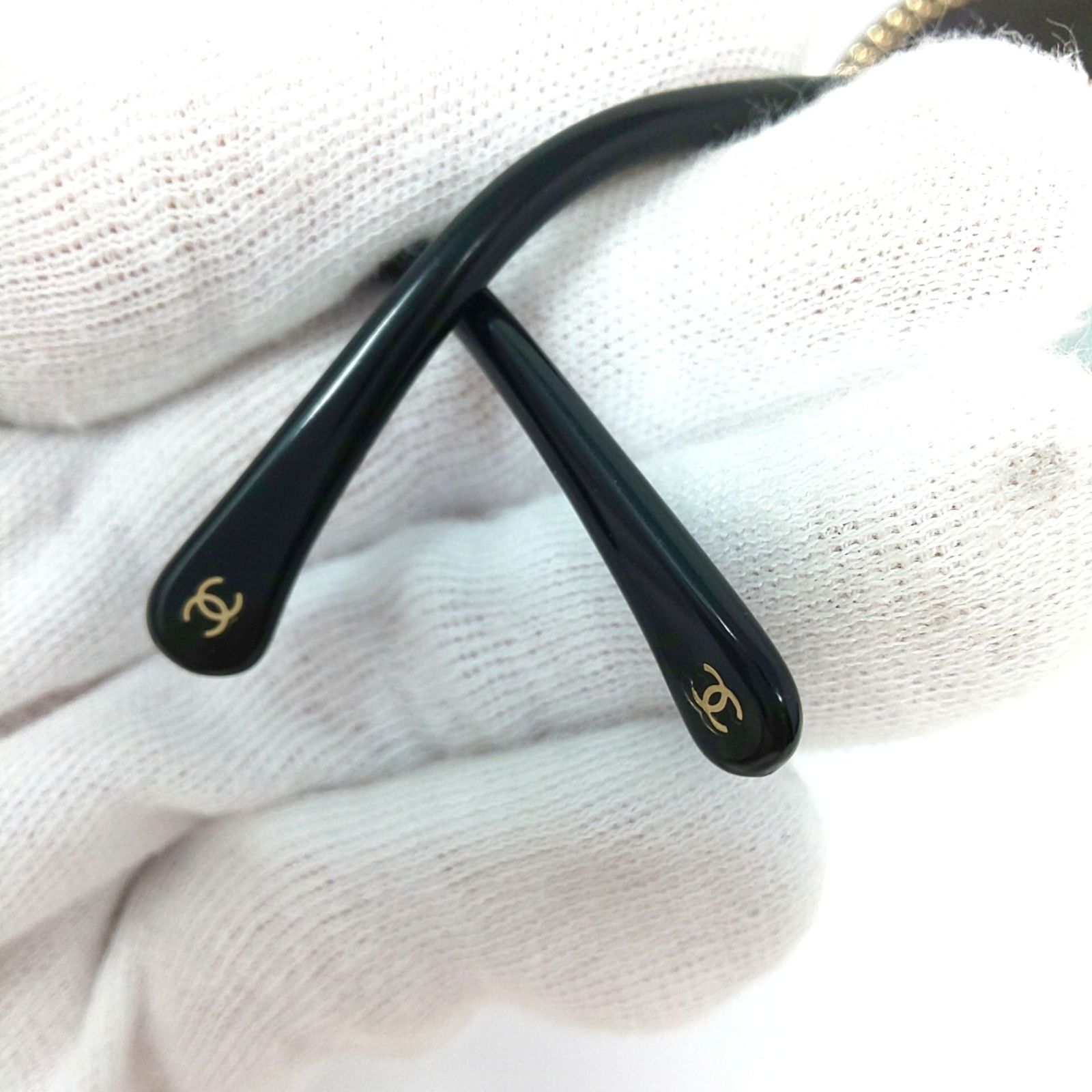 1044C-02 CHANEL シャネル ラウンド サングラス チェーン ケース
