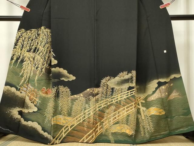 平和屋着物●豪華黒留袖　鴛鴦　渡橋文　金糸　正絹　逸品　DAAR0280yyy 平和屋着物○豪華黒留袖 鴛鴦 渡橋文 金糸 正絹 逸品 DAAR0280yyy