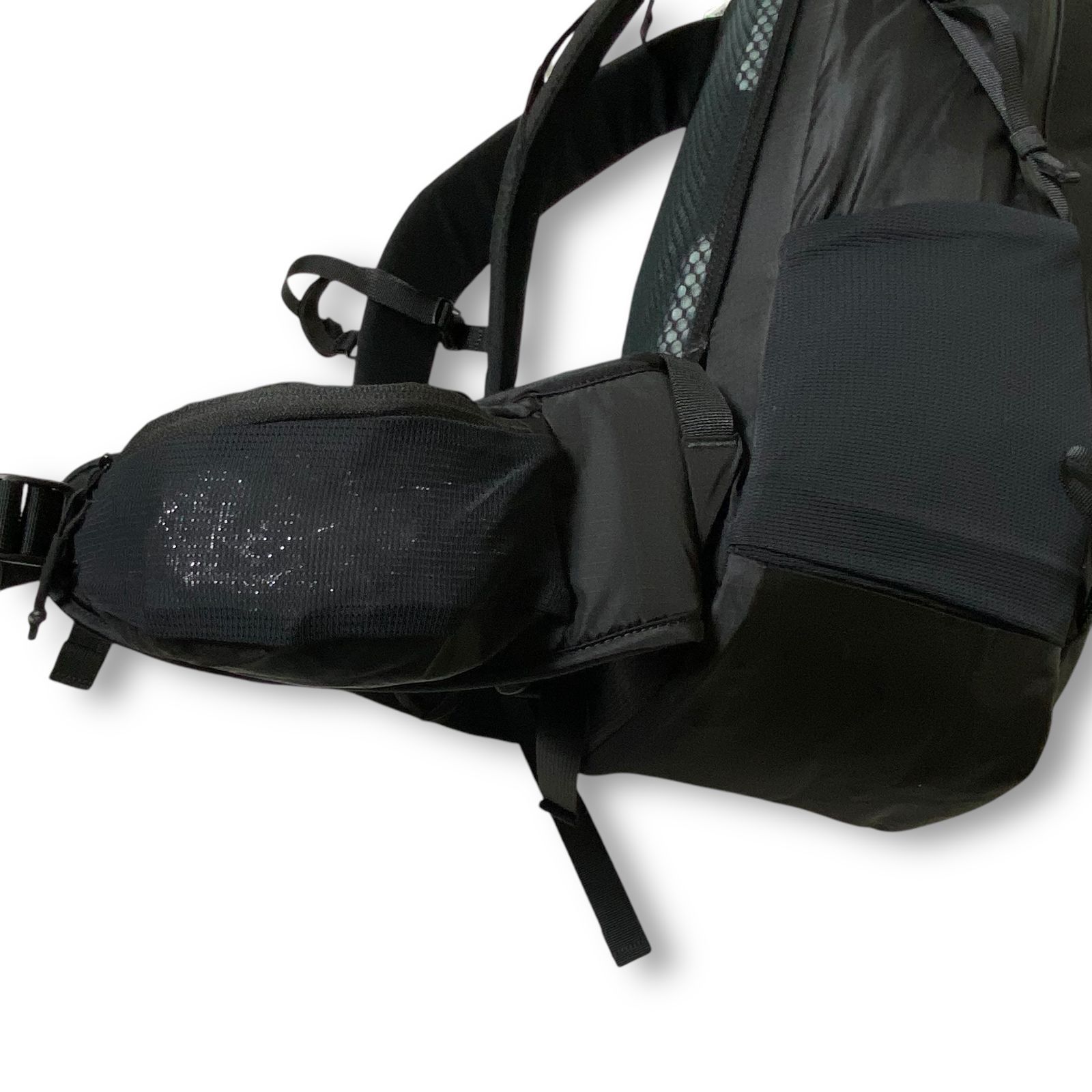 DESCENTE デサント エアロストリームバッグパック 撥水 防水 止