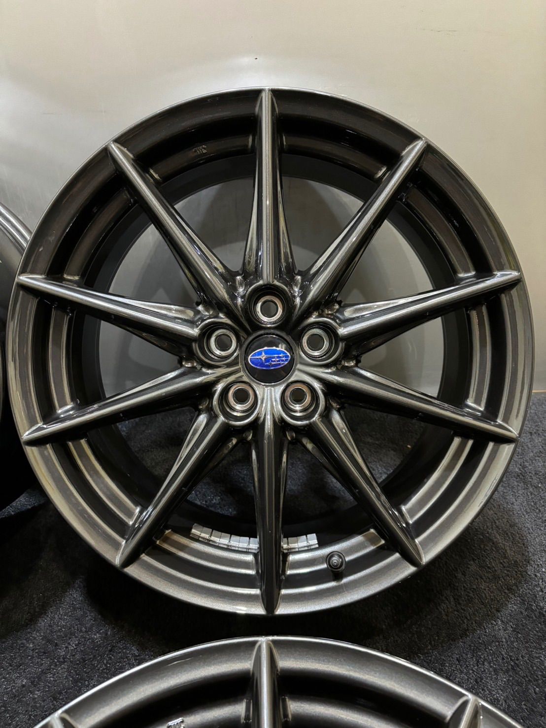 ☆新車外し スバル BRZ ZD8 純正 18インチ 7.5J +48 100 5H