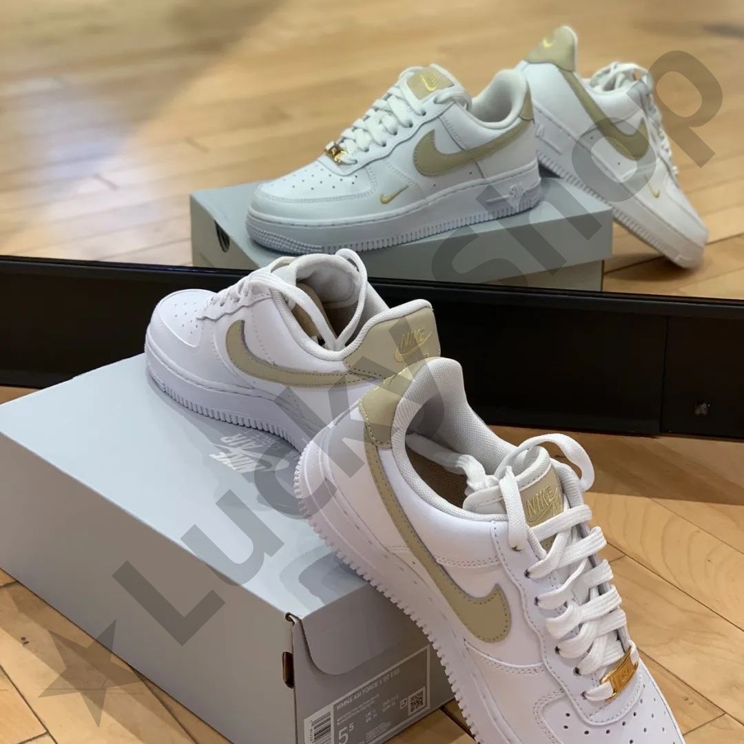 売れ筋】新品未使用 ナイキ Nike Air Force 1 essential スニーカー エアフォース - メルカリ