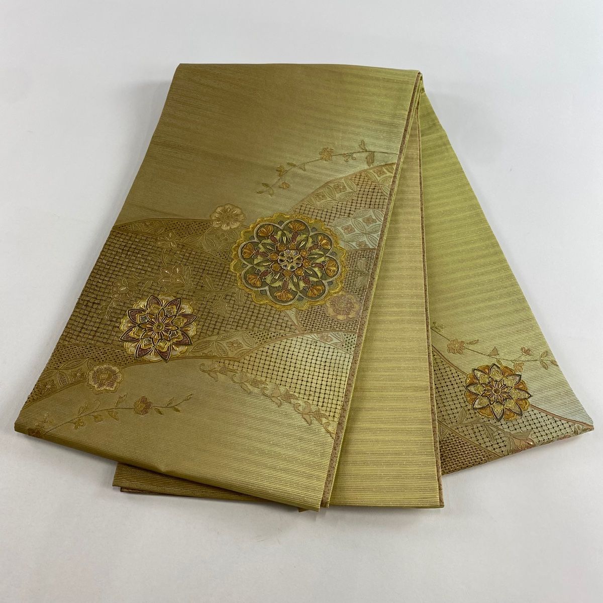 袋帯 名品 華文 草花 箔 螺鈿 薄茶色 お太鼓柄 正絹 【中古