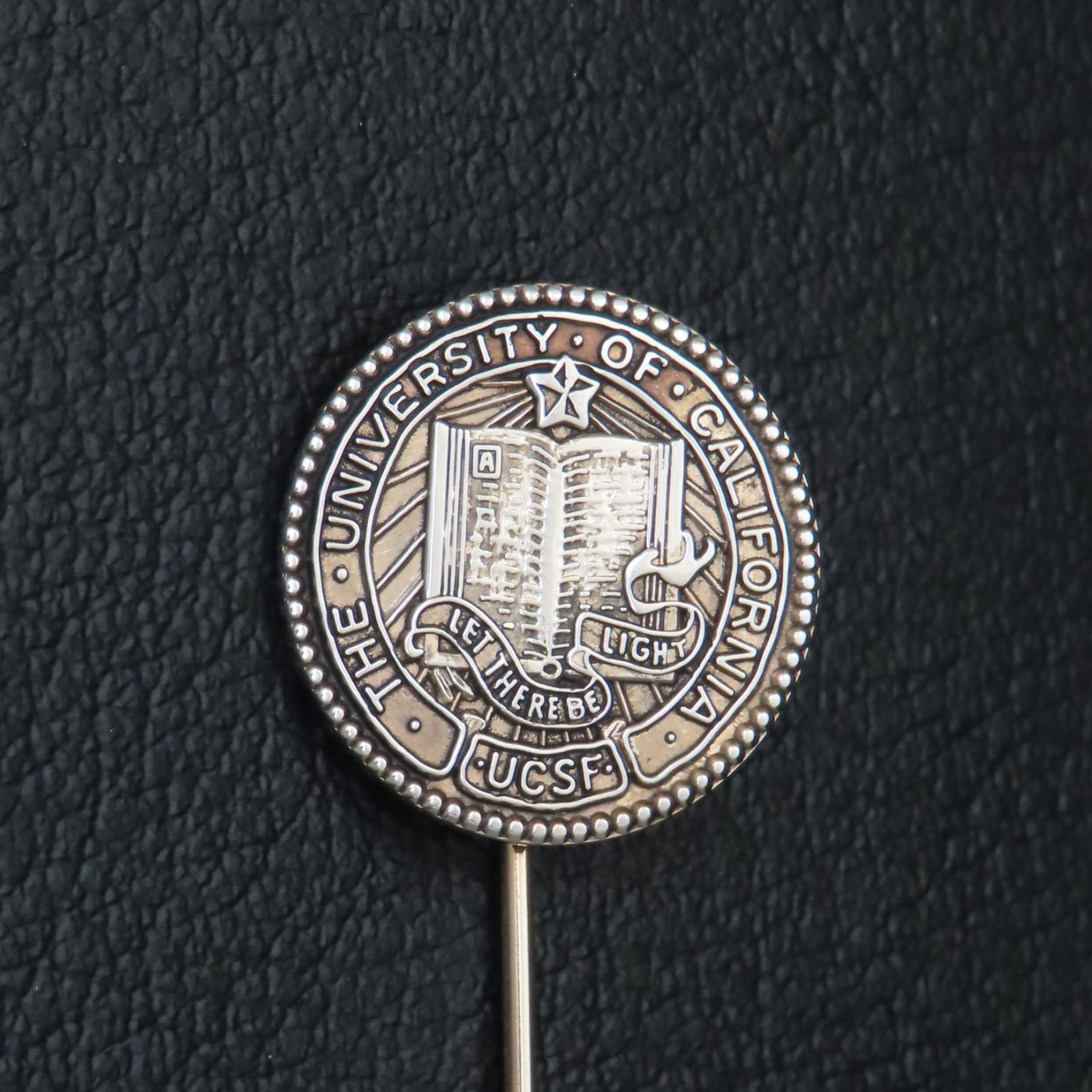 新品同様 美品 TIFFANY&Co. ティファニー カリフォルニア大学