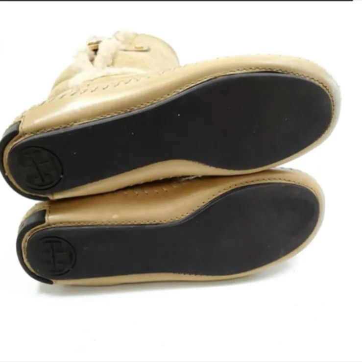 トリーバーチ ムートン