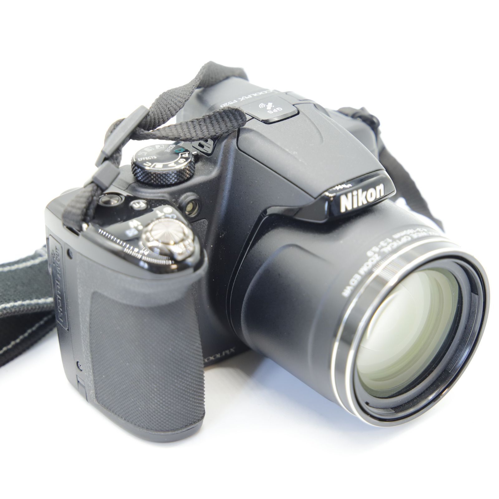 □良品□ Nikon デジタルカメラ COOLPIX P520 光学42倍ズーム □良品□ Nikon デジタルカメラ COOLPIX P520 光学42倍ズーム