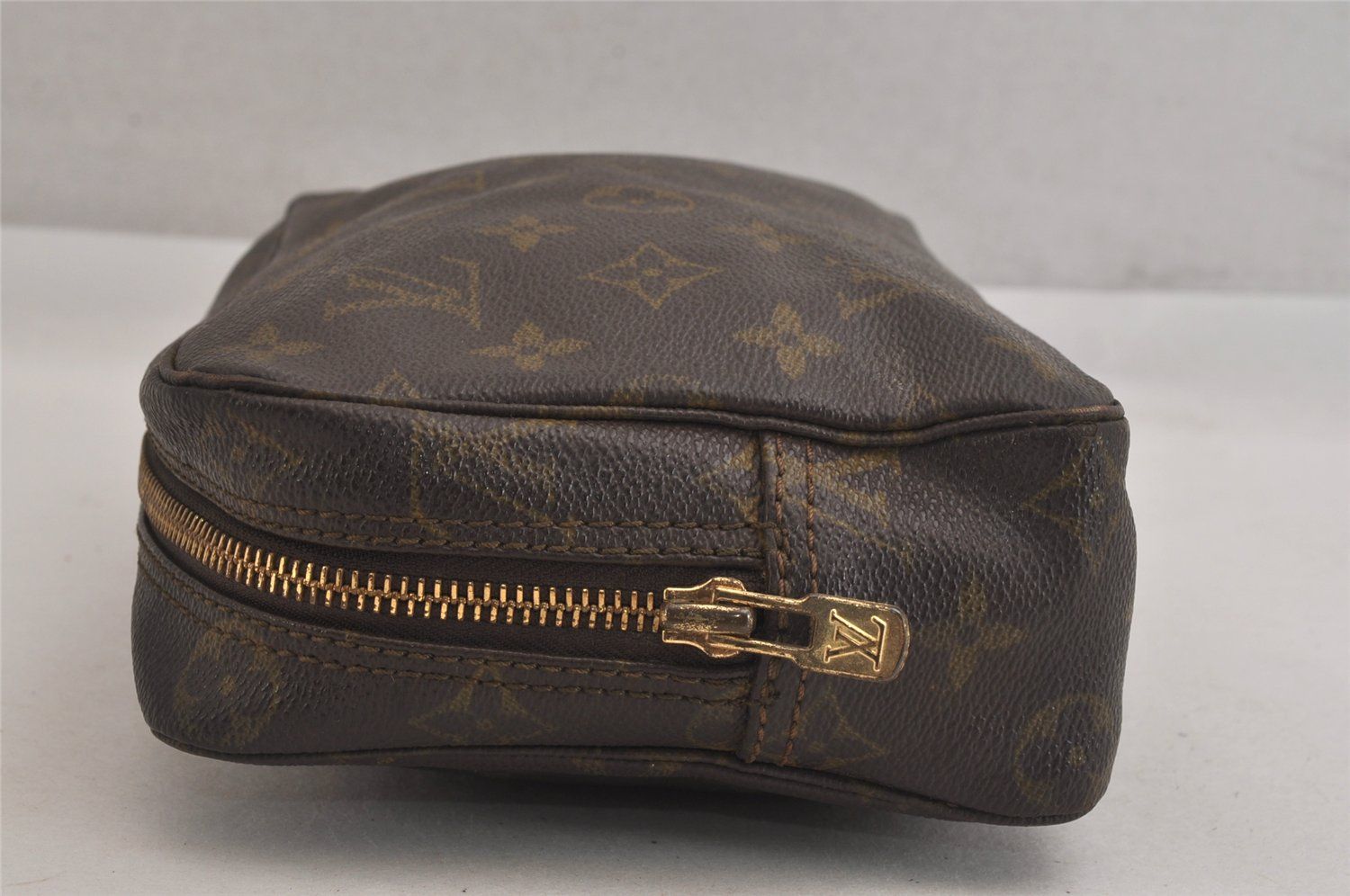 良品】ルイヴィトン《モノグラム トゥルーストワレット23》クラッチ