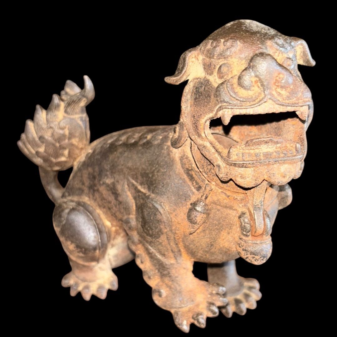 中国買付品 鉄製 獅子の香炉 置物 オブジェ かわいい 時代物