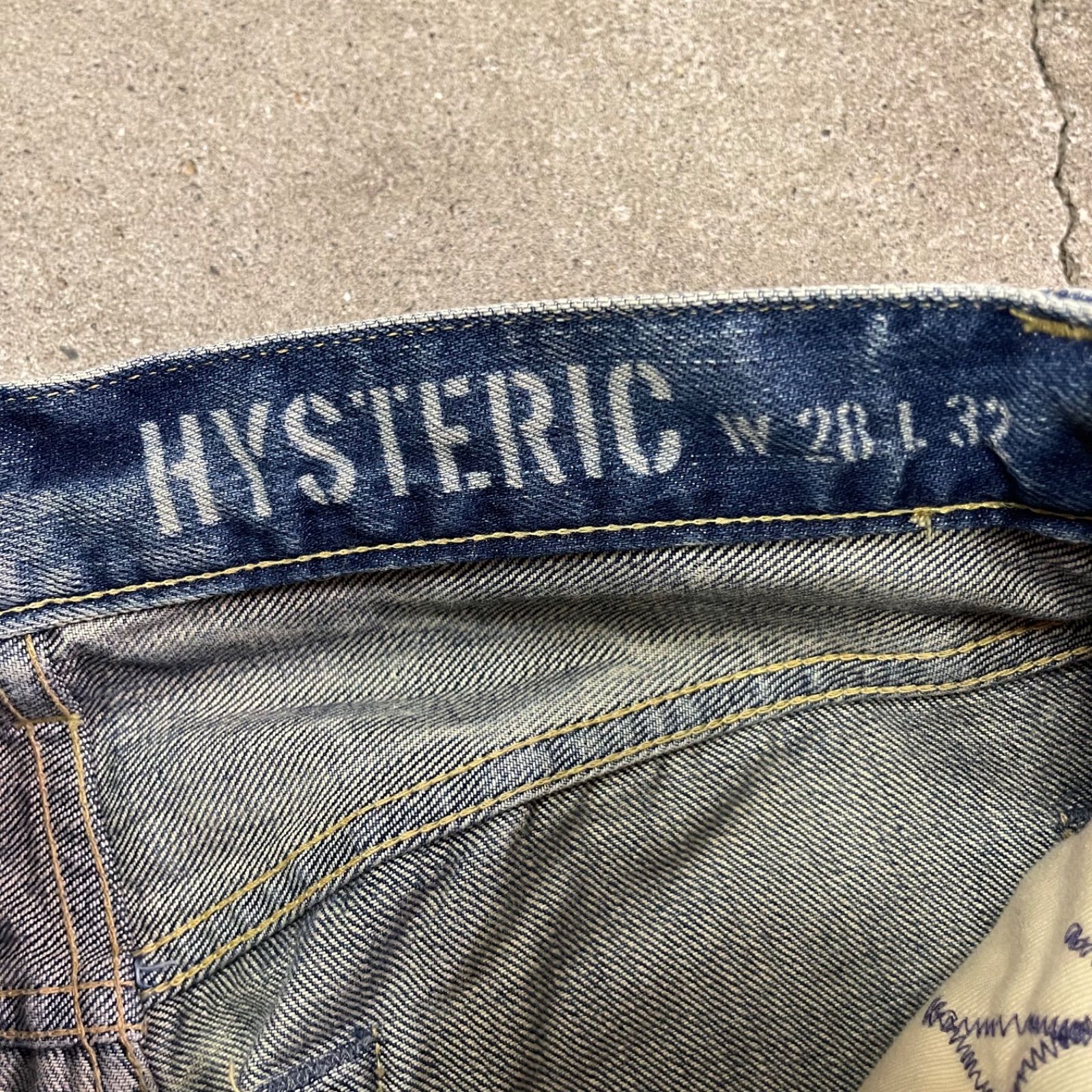 HYSTERIC GLAMOUR SP加工 小窓リメイク デニム パンツ 0243AP17