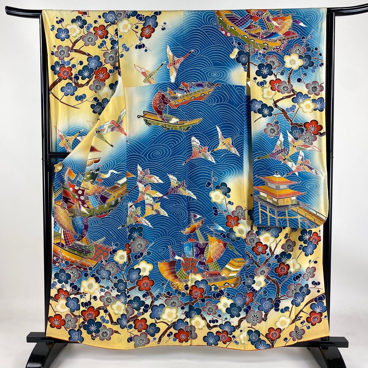 振袖 身長147-162cm 鮮やかな青　正絹　古典 振袖 身長147-162cm 鮮やかな青 正絹 古典