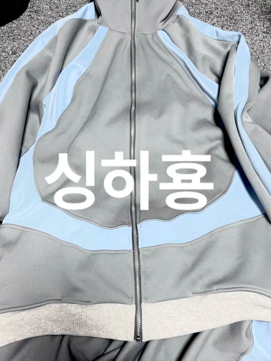 maonosuke まおのすけ メイングレー×水色 ラグランジャージ