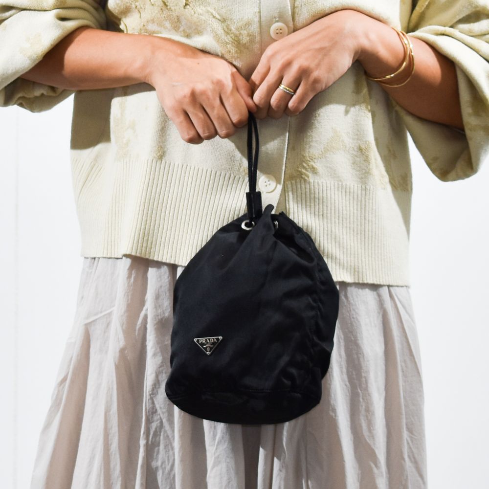 PRADA レディース 巾着バッグ ナイロン 三角ロゴ 61107
