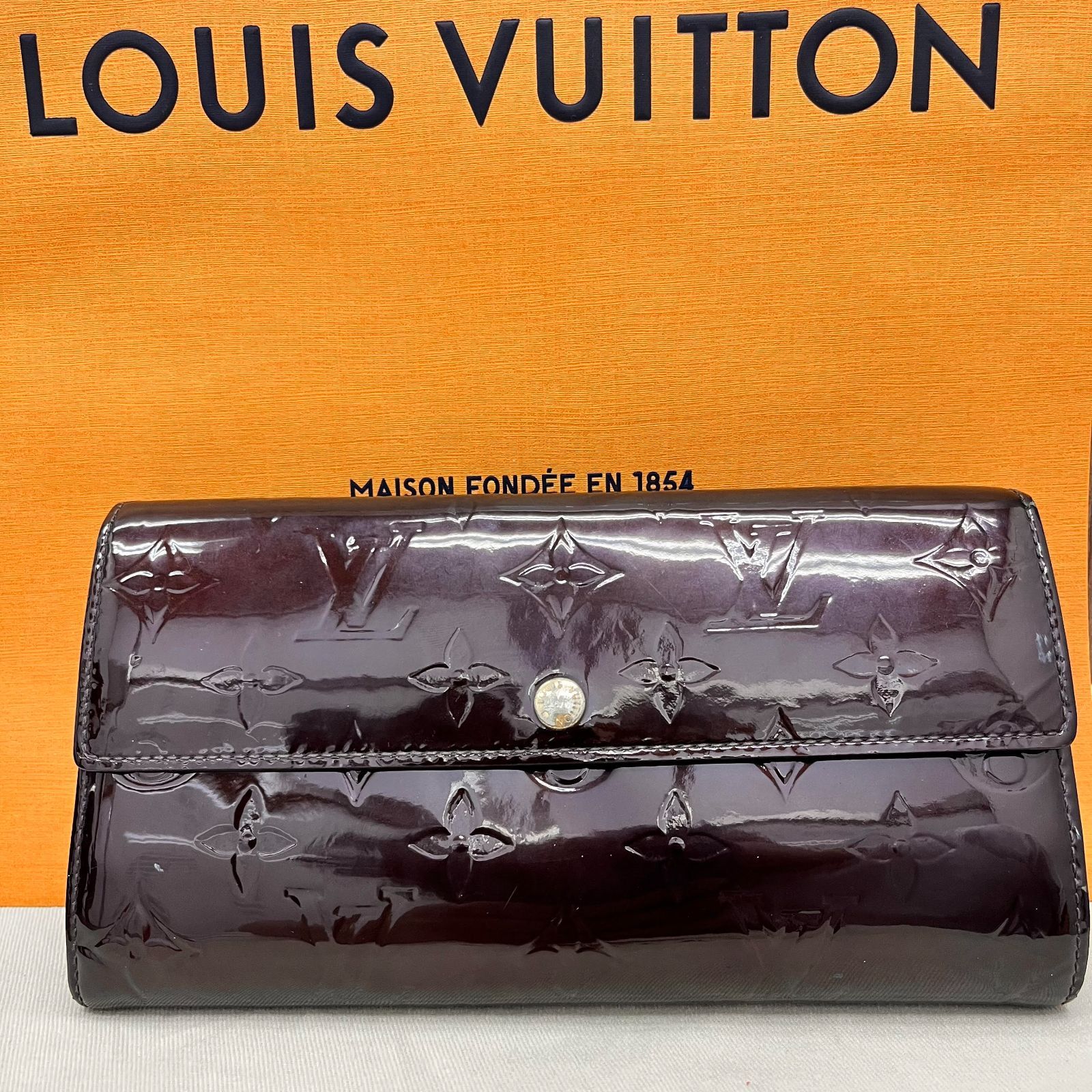 最終価格 LOUIS VUITTON ポルトフォイユサラ モノグラムヴェルニ 