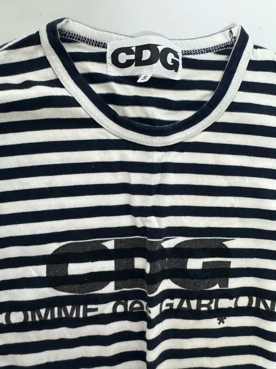 COMME des GARCONS(コム・デ・ギャルソン) 安い CDG ストライプ 長袖 T