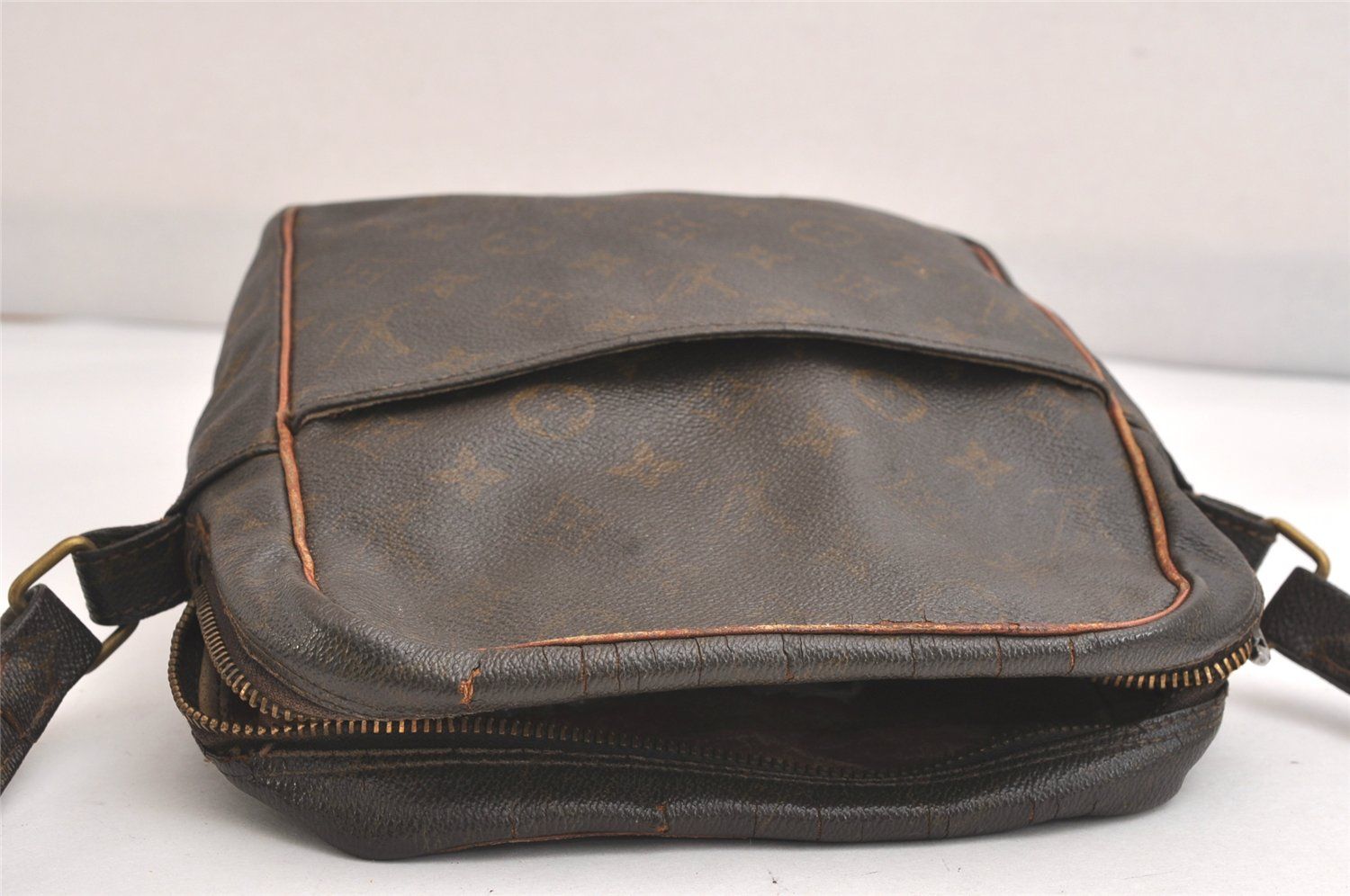 LOUIS VUITTON ルイヴィトン モノグラム プチ マルソー ショルダー 