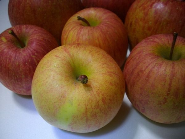 残留農薬検出なし 赤ちゃんやお年寄りまで皮ごとでも安心して食べられます