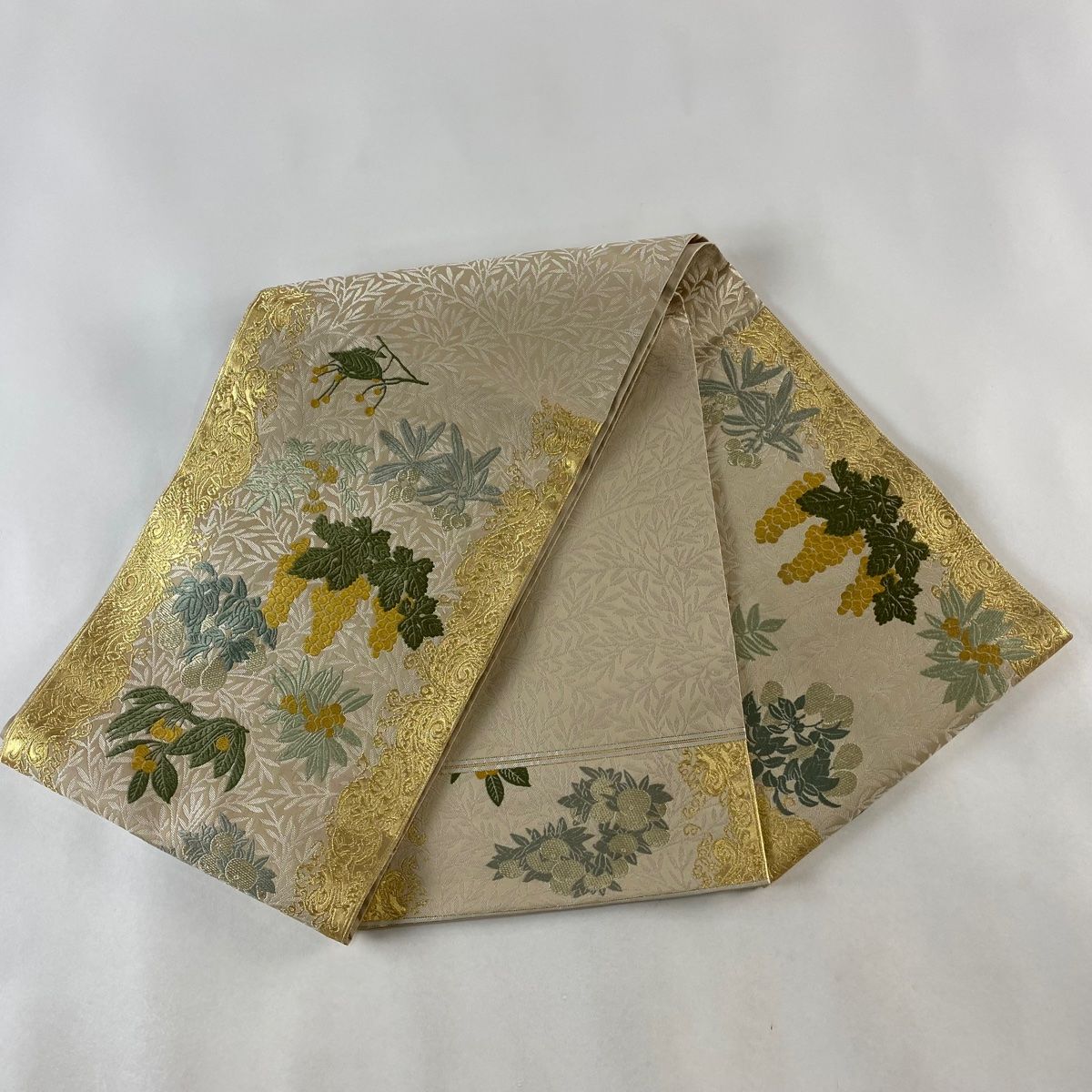 袋帯 美品 逸品 落款 山口克爾監修 関西仕立て 柳地果実文 葡萄 生り物 