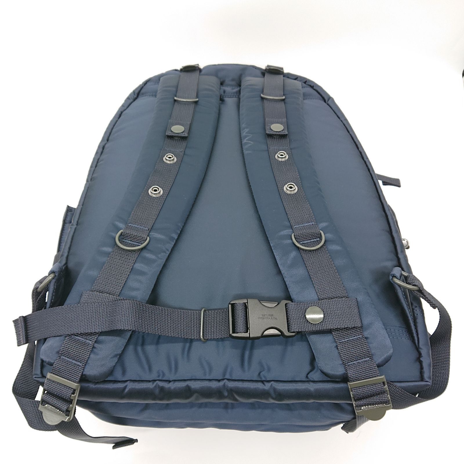 PORTER　タンカー　リュック　デイパック　アイアンブルー ポーターの名作「タンカー」の新色アイアンブルーはグッと大人な