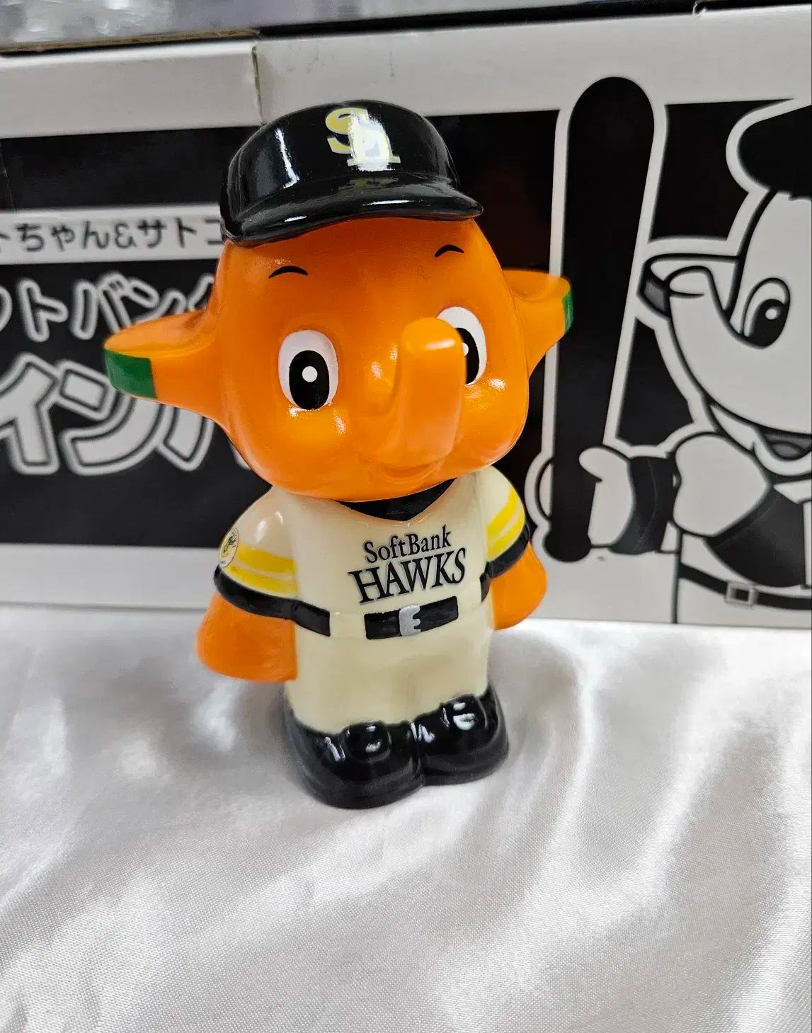 【雷市場（ポンジャン）商品韓国直送】 サトちゃん 野球 フィギュア 貯金箱