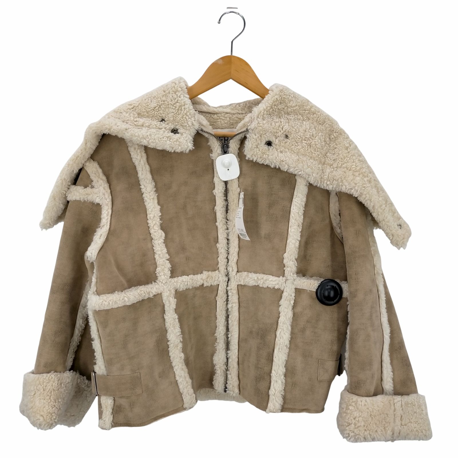 ムートンコート 2020AW PERVERZE Circle Curve Mouton Coat 2020AW PERVERZE Circle Curve Mouton Coatの通販 by a's shop｜ラクマ