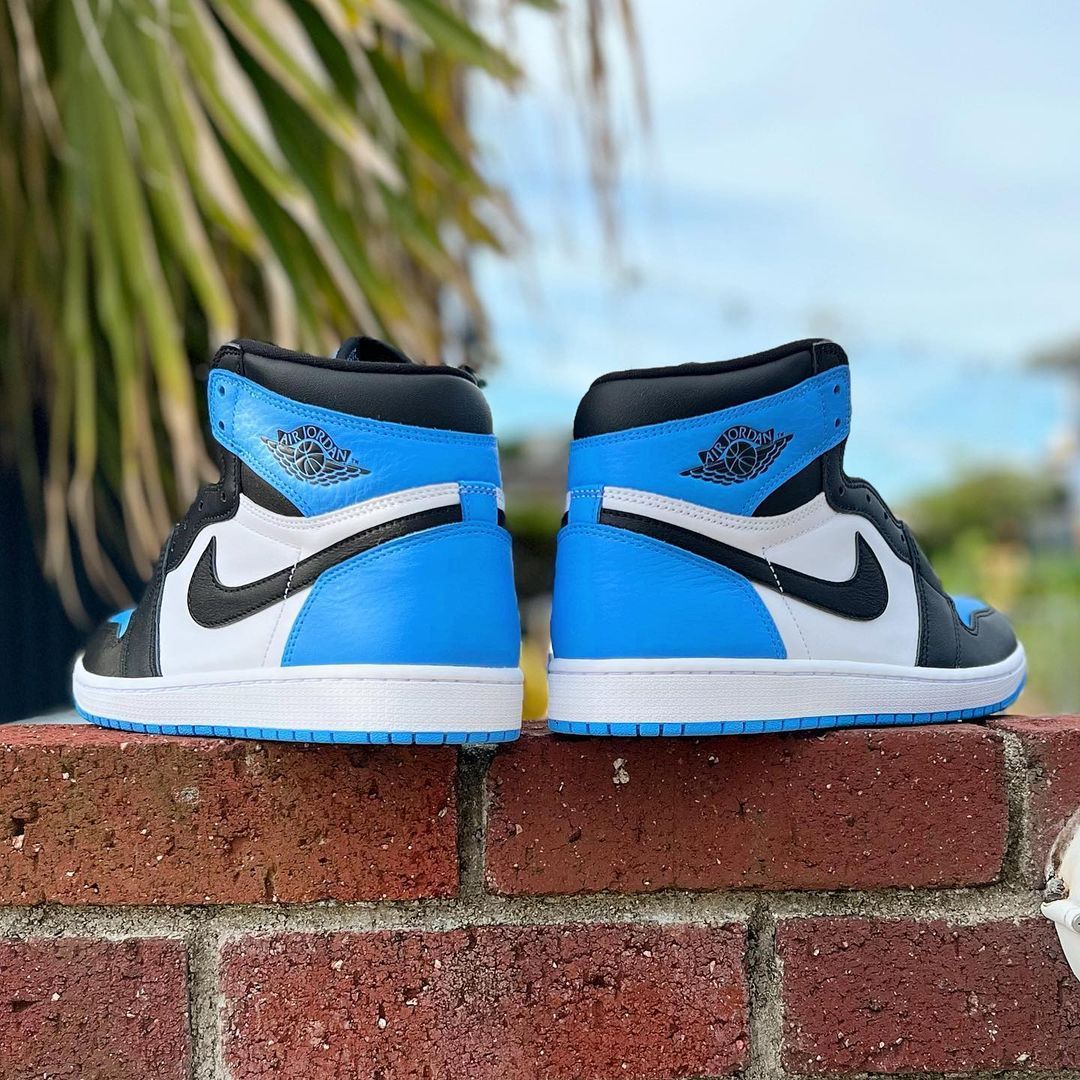 AIR JORDAN 1 RETRO HIGH OG UNIVERSITY BLUE ナイキ エア ジョーダン