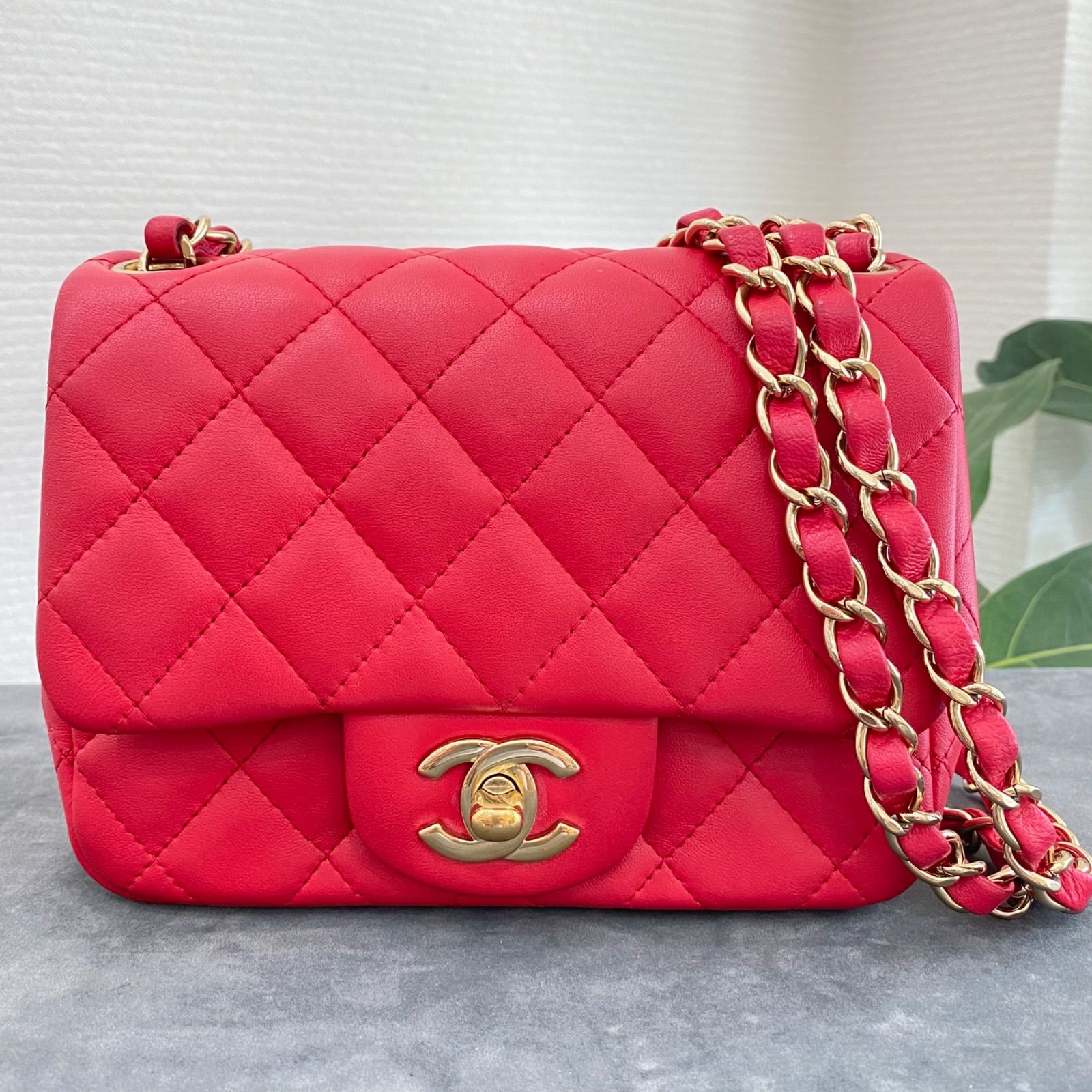 極美品】CHANEL （シャネル）ミニマト マトラッセチェーンショルダー 