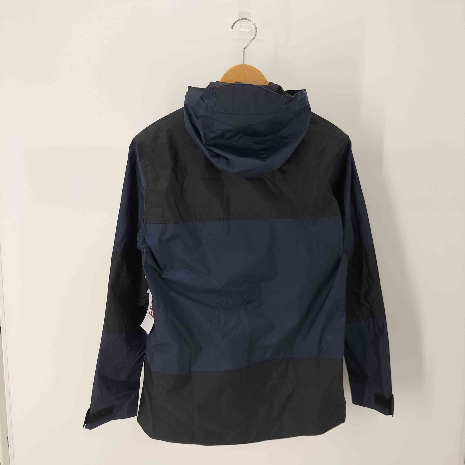 ブラックレーベルクレストブリッジ マウンテンパーカー アウター 