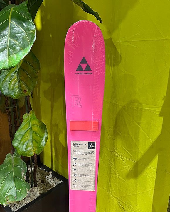 Fischer Ranger Pink 【訳アリ新品】FISCHER 23/24シーズンモデル ALPINE SKIS RANGER PINK レンジャー 142cm ビンディング ...