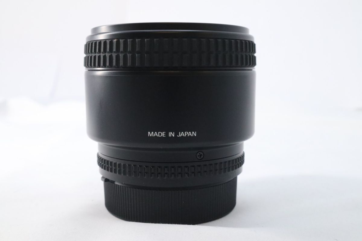 NIKKOR 85mm